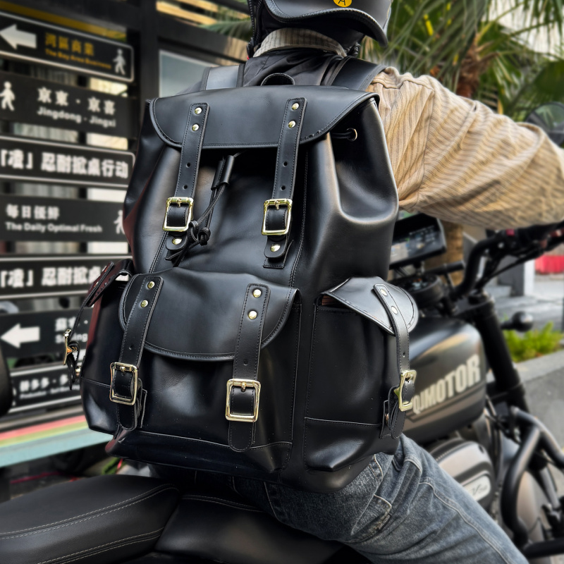New Arrivals Leather Backpack  - Luxury Bags With Zipper avaliação e preço
