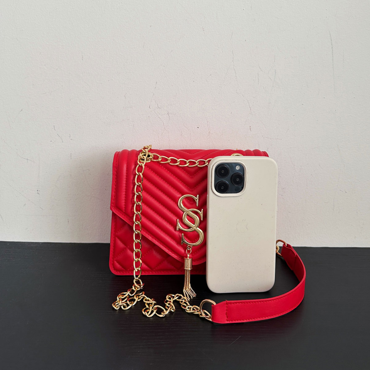 Elegant and Fashionable Argyle - Luxury Bags Dior avaliação e preço